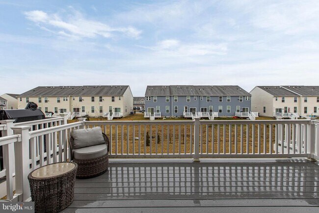 Building Photo - 150 Fletcher Cir