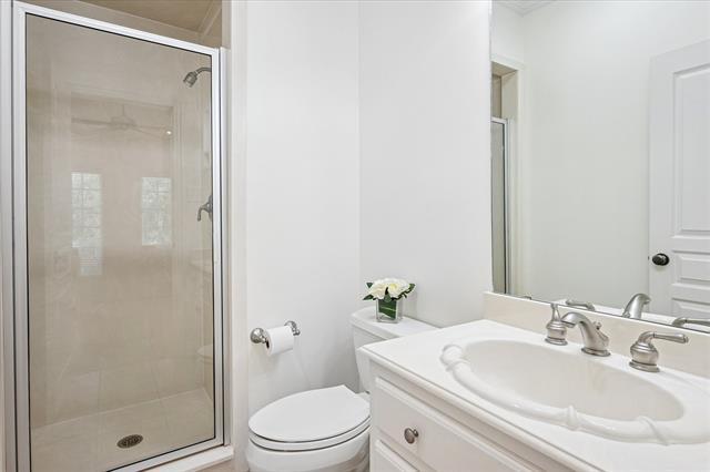 Building Photo - 2008 Sleepy Hollow Ln