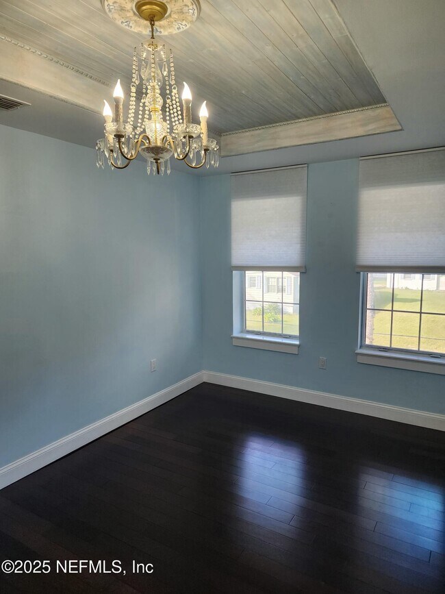 Building Photo - 212 St Johns Ave