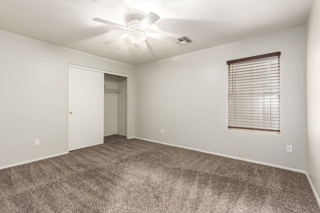 Building Photo - 21127 Avenida Del Valle Ct