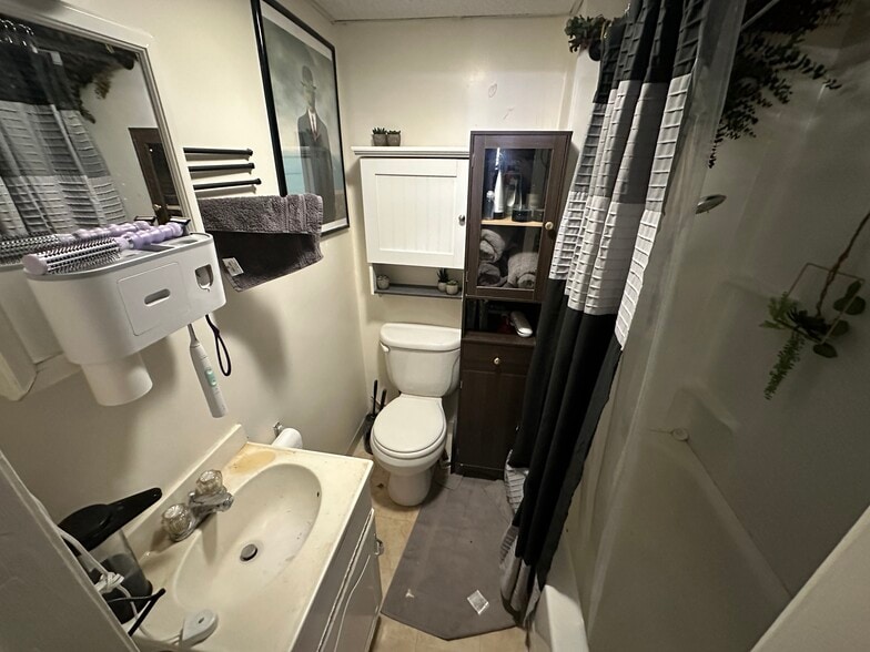 Building Photo - 238 Cambridge St