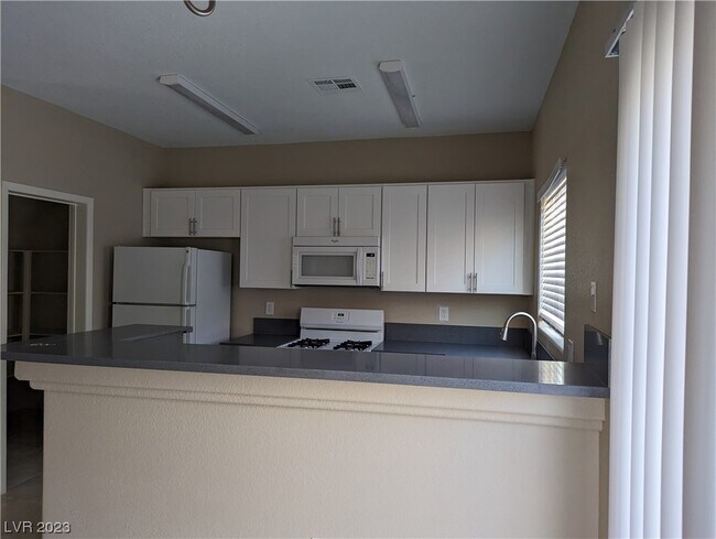 Building Photo - 8840 Roping Rodeo Ave