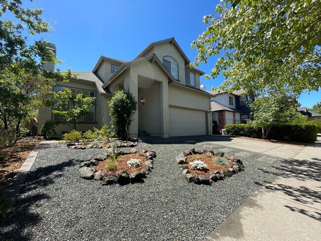 Building Photo - 2,199 Square Foot Beautiful 4-Bedroom Home | 2,199 Sq. Ft. | Prime Rincon Valley Location