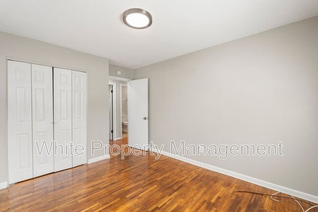 Building Photo - 911 Belinda St