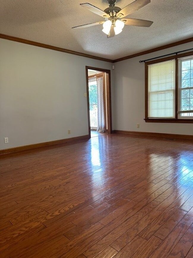 Building Photo - Spacious Home with Bonus Room, Pool & Solar Panels in Goldsboro!