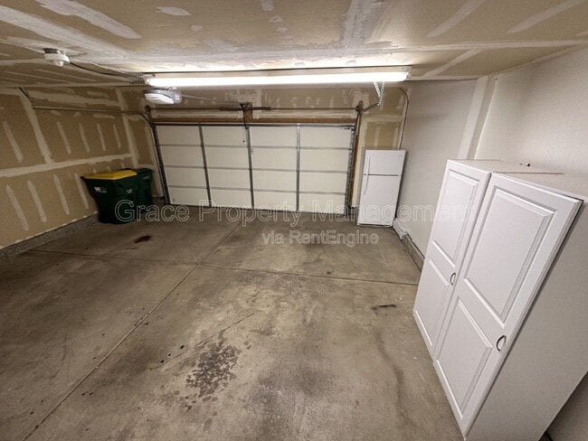 Building Photo - 1081 W 112th Ave