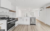 Building Photo - 715 E Haverford Rd