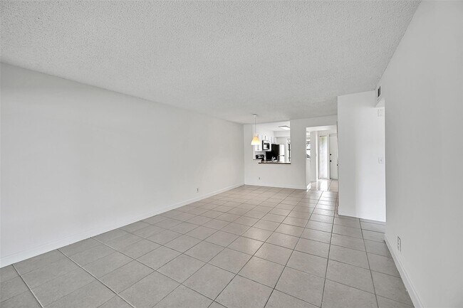 Building Photo - 2297 SW 15th St