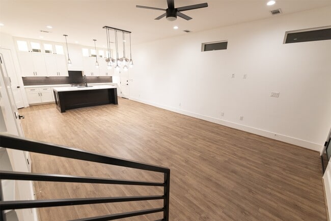 Building Photo - 1206 Hamblen St