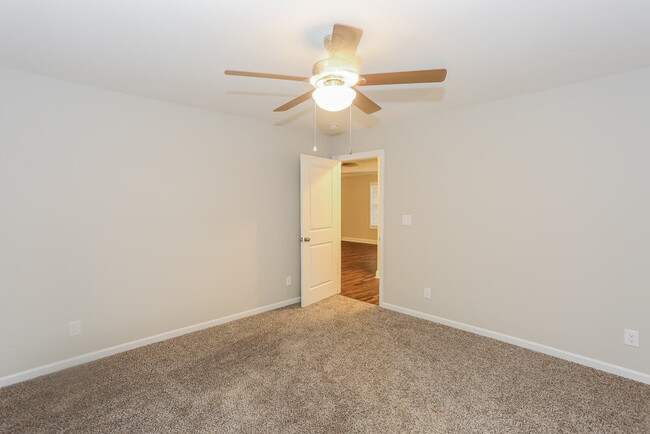 Building Photo - 8264 Historic Hill Dr