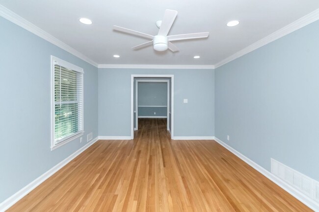 Building Photo - Spacious Family Home in 30311