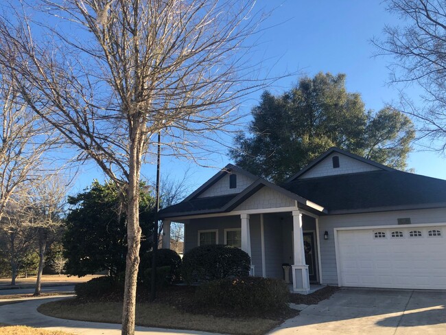 Longleaf corner lot home! Look!! - Longleaf corner lot home!  Look!!