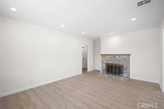 Building Photo - 6607 Riverton Ave