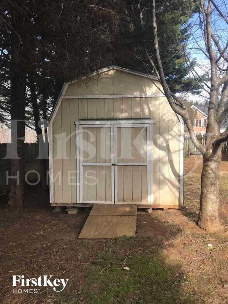 Building Photo - 2900 Hickman Ln