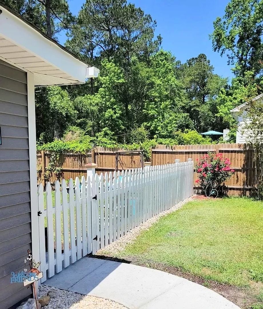 Building Photo - 81 Bridle Way