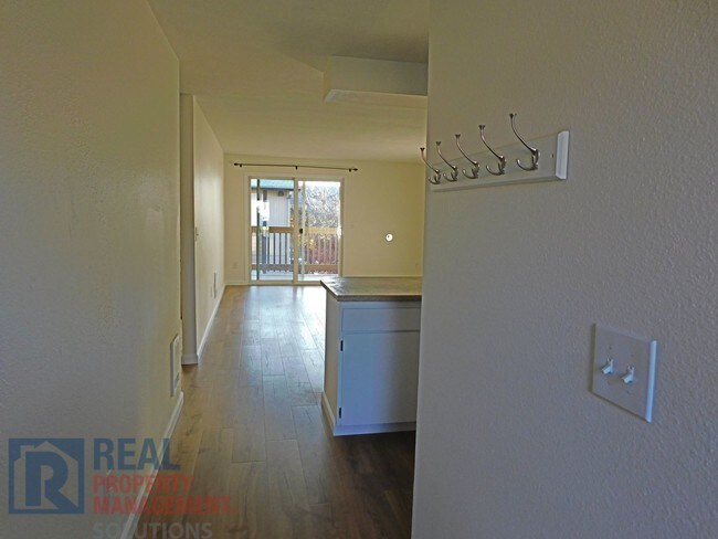 Building Photo - 3404 19th Ave