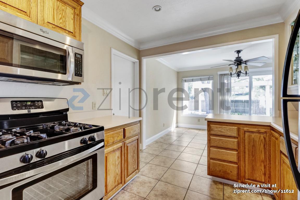 Building Photo - 4195 Brookside Dr