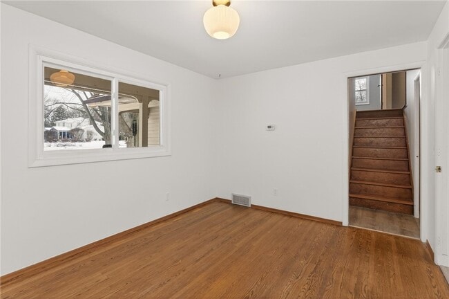 Building Photo - 14 Kingswood Dr