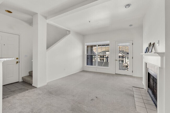 Building Photo - Canyon Creek 2 Bed