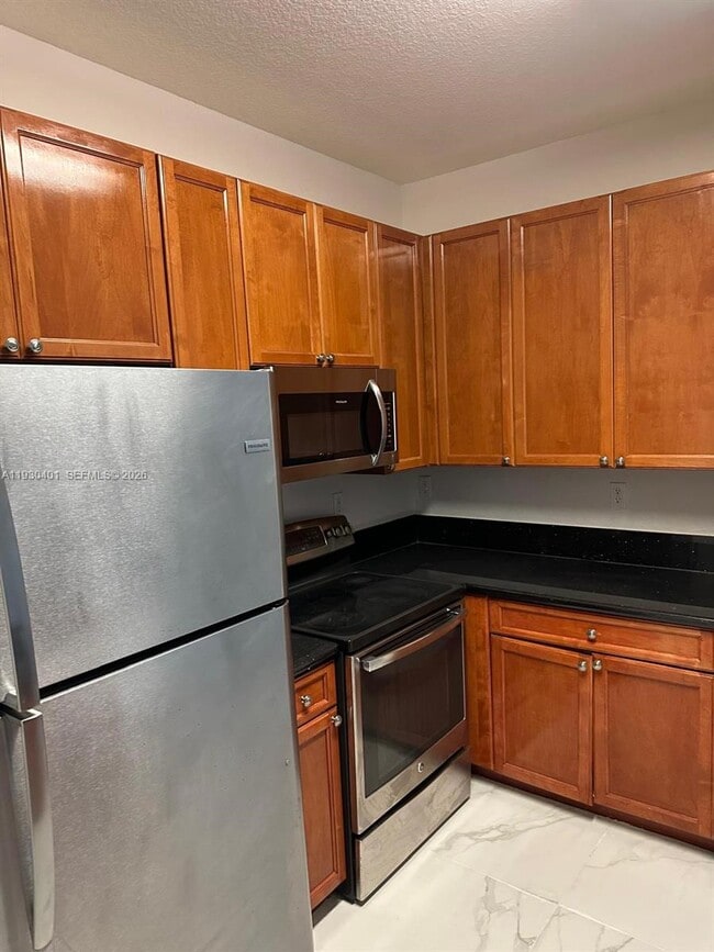 Building Photo - 12421 SW 50th Ct