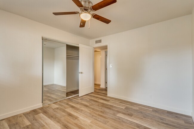 Building Photo - Pecan Grove Estates