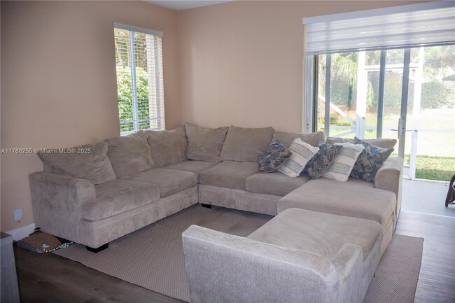Building Photo - 1572 Canary Island Dr