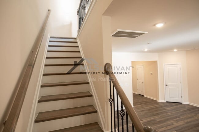 Building Photo - 1175 Citadel Ave