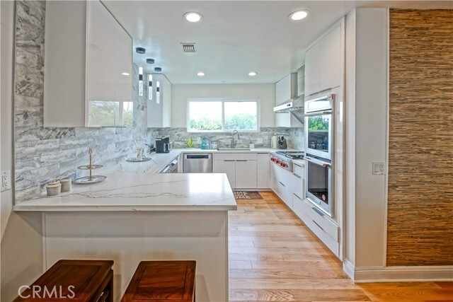 Building Photo - 428 Ave De Jose
