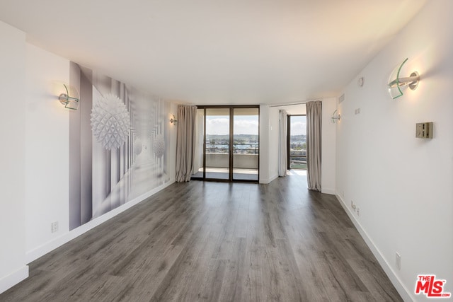 Building Photo - 4314 Marina City Dr