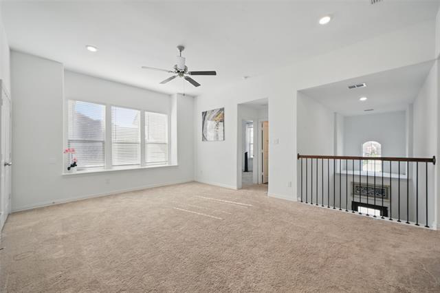 Building Photo - 1501 Lake Grove Dr
