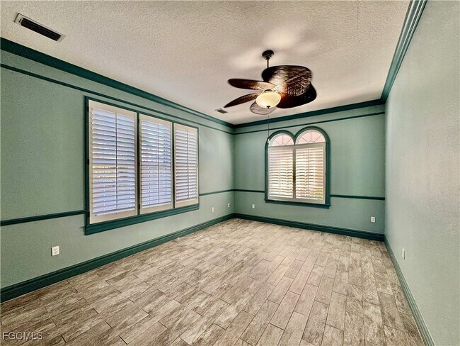 Building Photo - 14370 McGregor Blvd