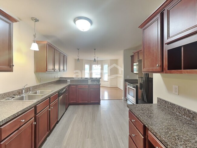 Building Photo - 163 Bluestone Dr