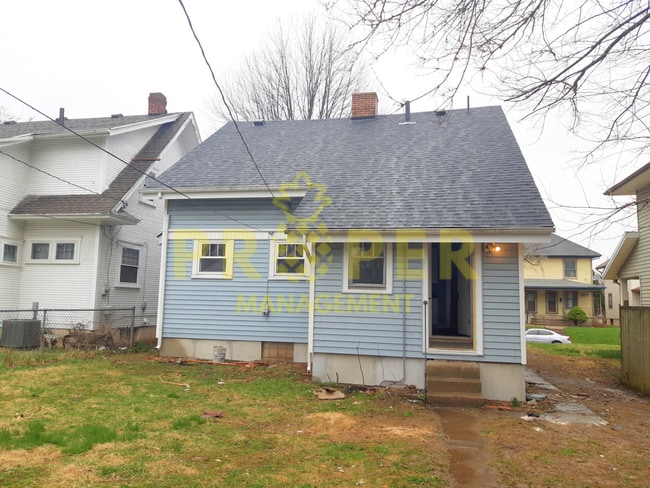 Building Photo - 204 E Fairview Ave