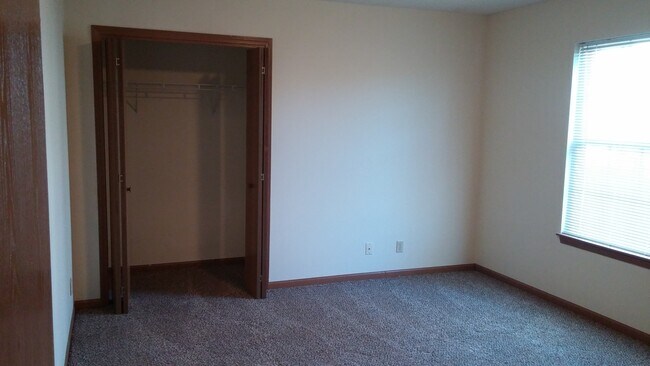 Building Photo - Spacious 2-Bed, 2-Bath Duplex with Attache...
