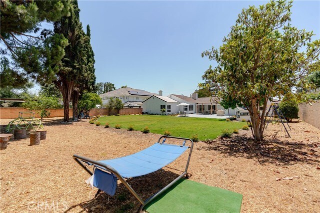 Building Photo - 367 W Camino Real Ave