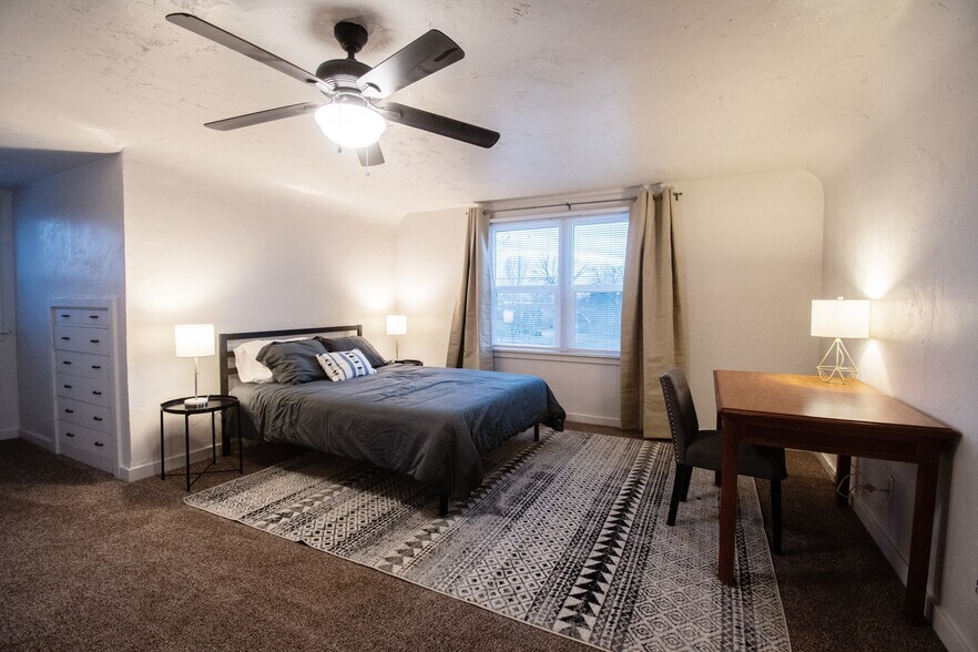 Loft bedroom (master suite) - 103 Harrison St