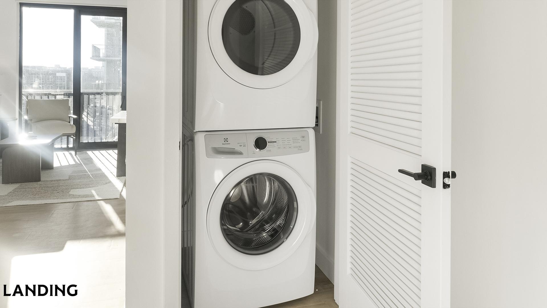 Building Photo - 1007 S Mint St