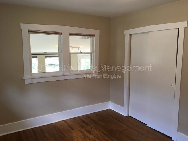 Building Photo - 540 S Emerson St