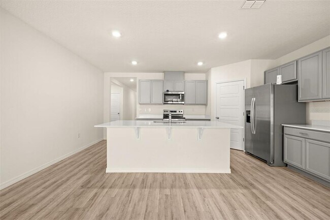 Building Photo - 1078 Clay Blvd