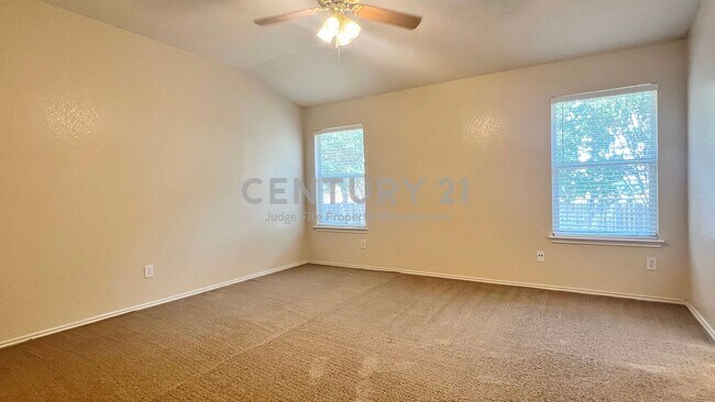 Building Photo - Lovely 3/2/2 in Fort Worth For Rent!