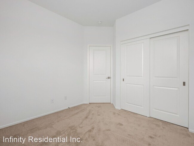 Building Photo - 3 br, 2.5 bath House - 747 Savi Drive  #104