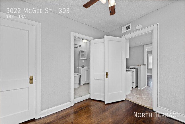 Building Photo - 3022 McGee St