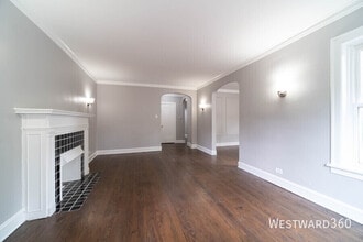 Building Photo - 2136 W Arthur Ave