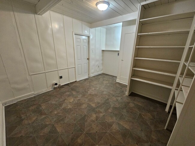 Building Photo - Spacious 4 Bedroom 2 Bath Home WITH BONUS ROOM for Rent!