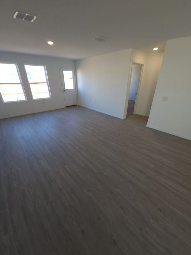 Building Photo - SA- Texas A&M Area / Vida Subdivision