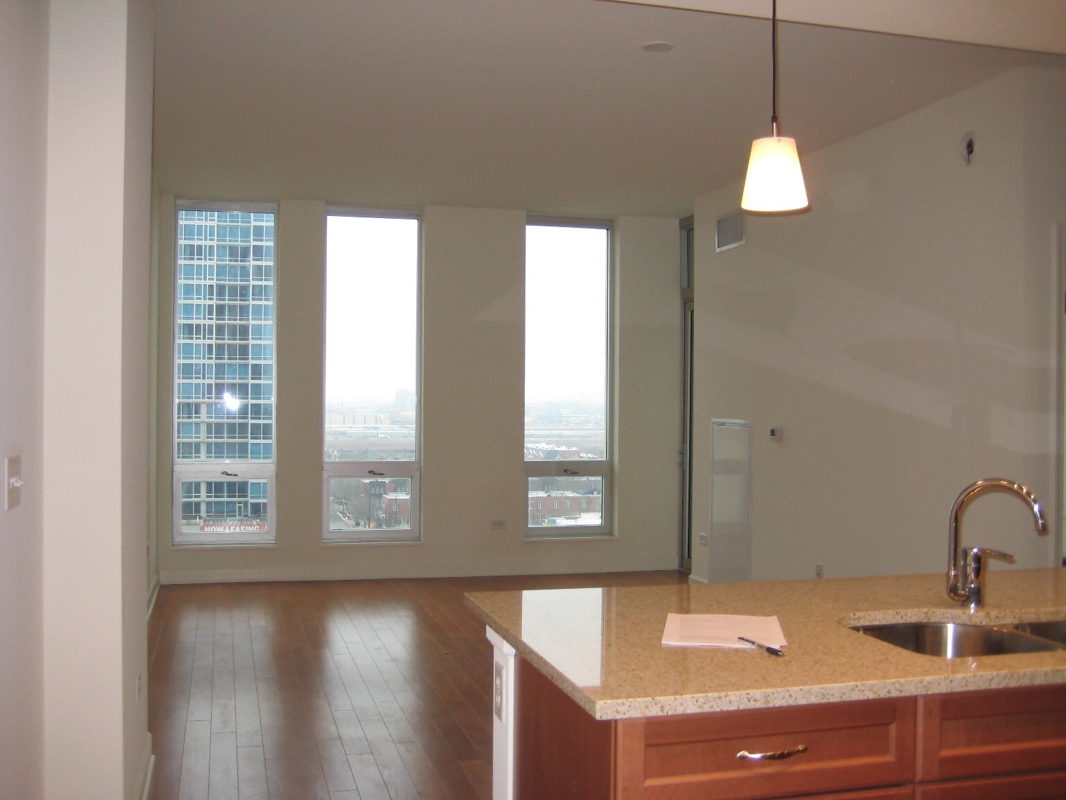 Living Room - 1400 S Michigan Ave