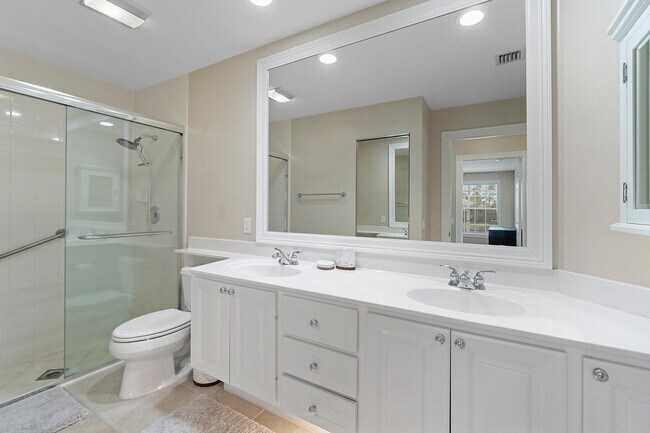Building Photo - 8475 Quito Pl