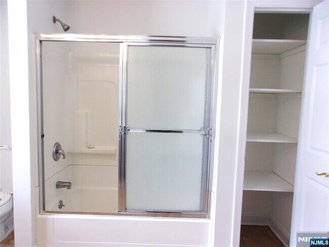 Building Photo - 1 Hawthorne Ave