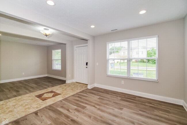 Building Photo - 2361 S Wildflower Ln