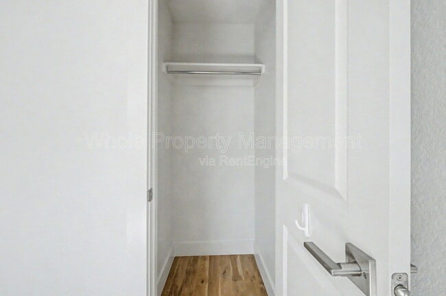 Building Photo - 2708 W 25th Ave